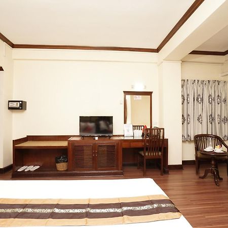 Grand Business Inn Bangkok Luaran gambar
