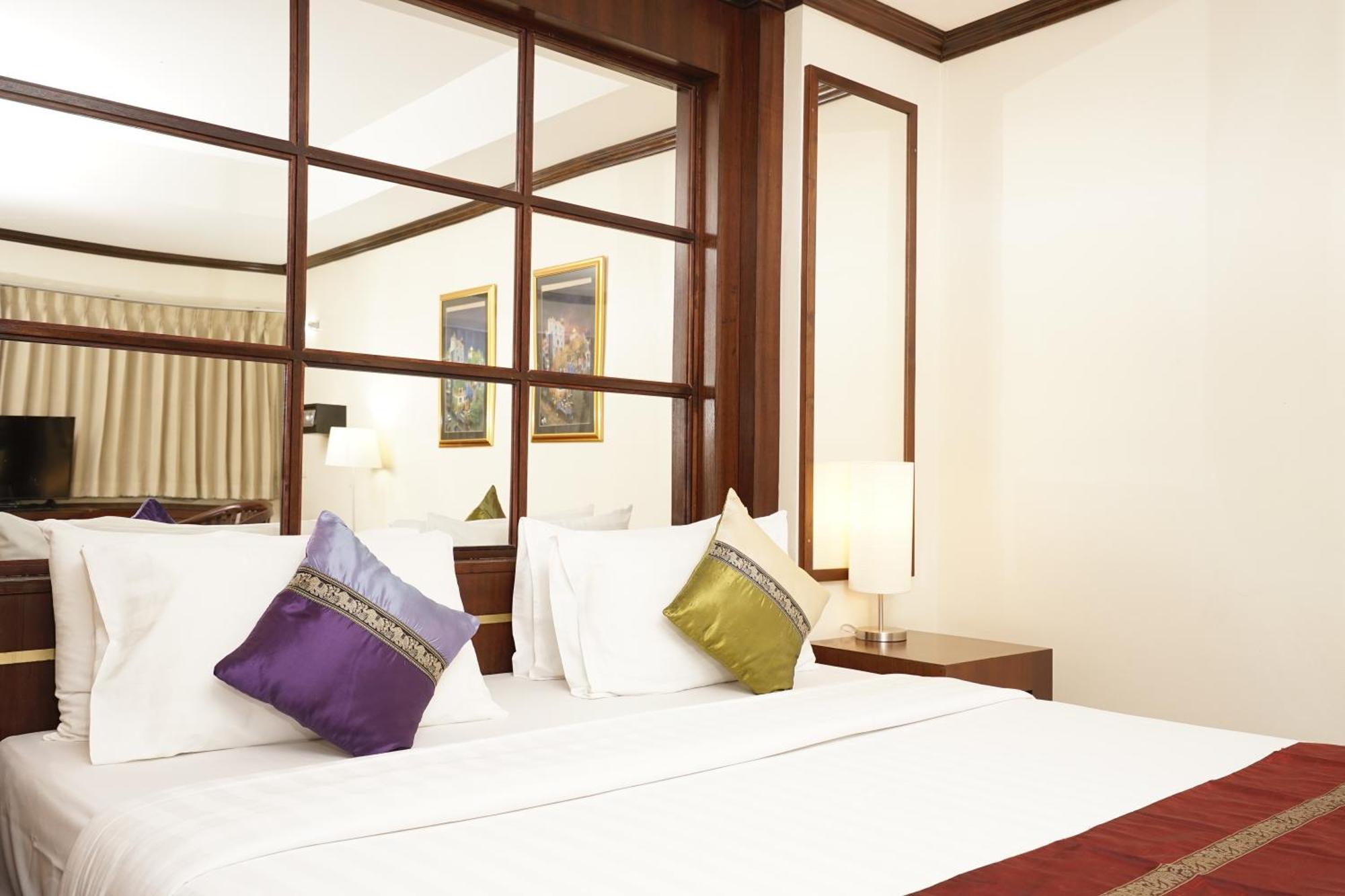 Grand Business Inn Bangkok Luaran gambar