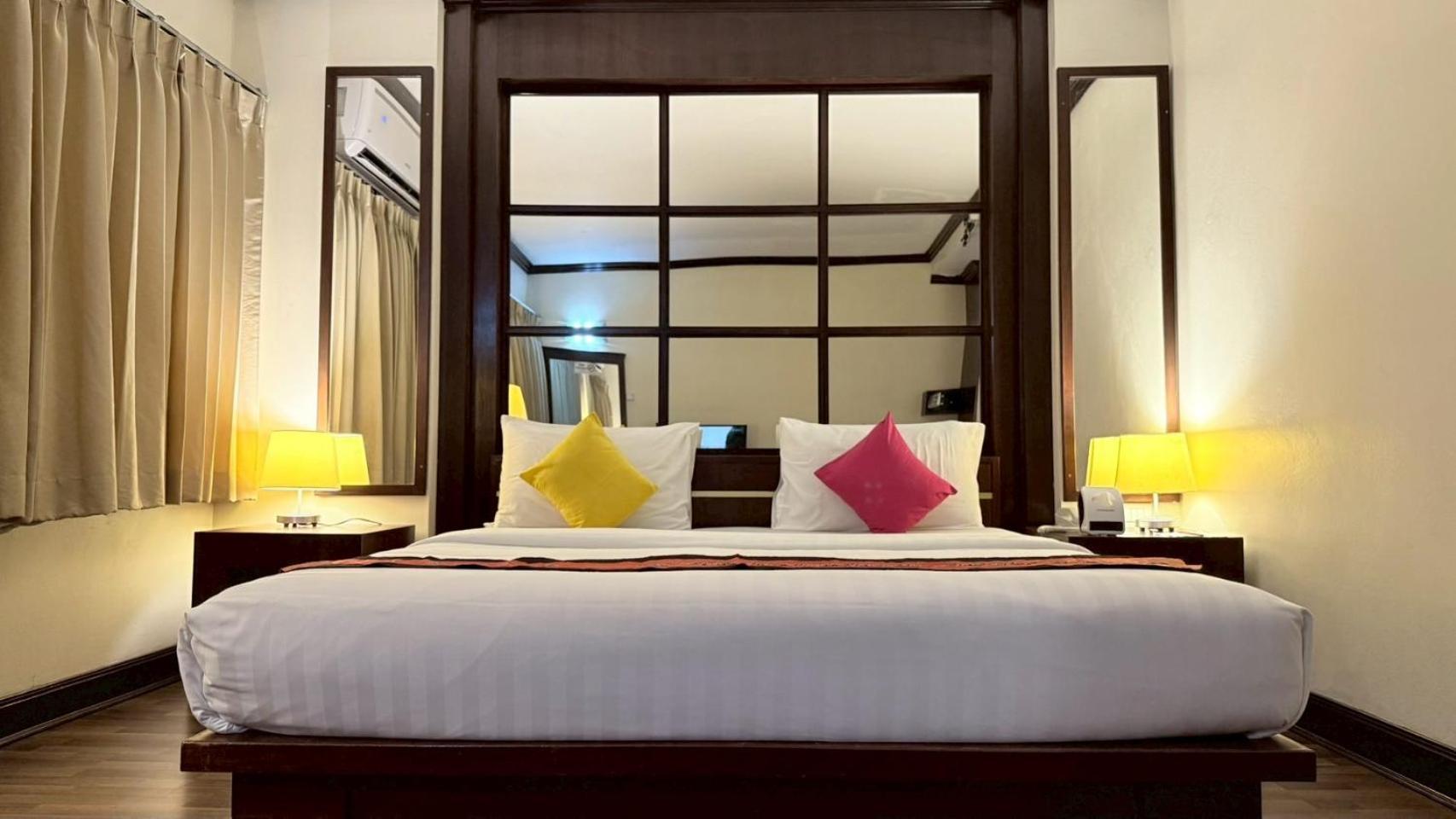 Grand Business Inn Bangkok Luaran gambar