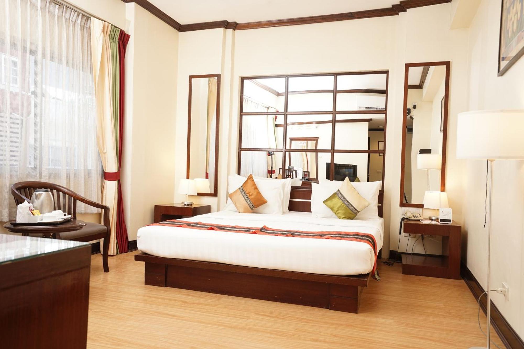 Grand Business Inn Bangkok Luaran gambar