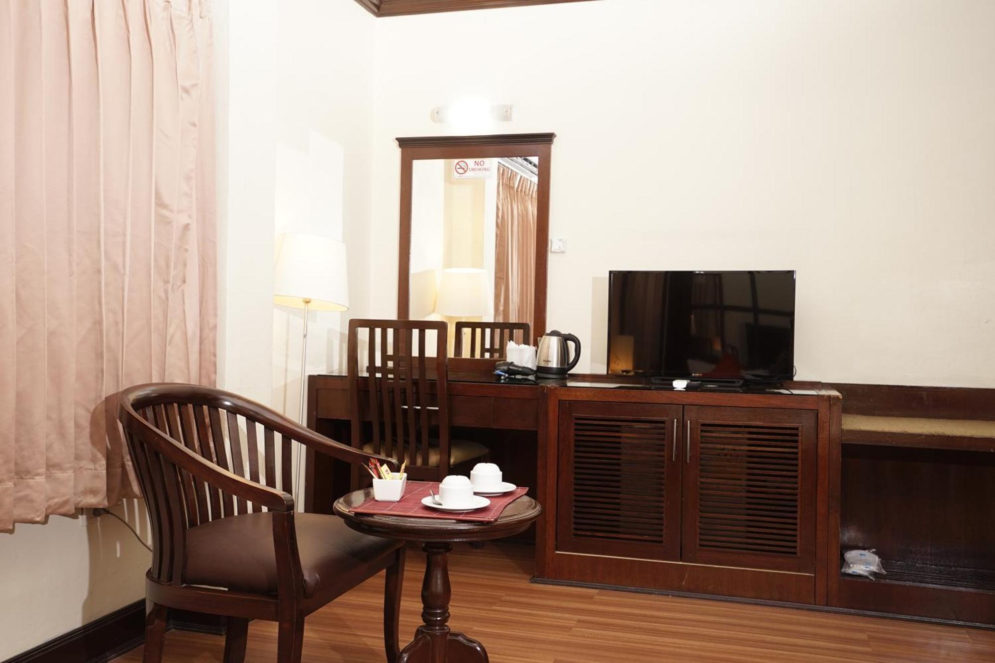 Grand Business Inn Bangkok Luaran gambar